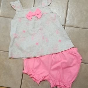 Baby girl size 0-3M two-piece outfit